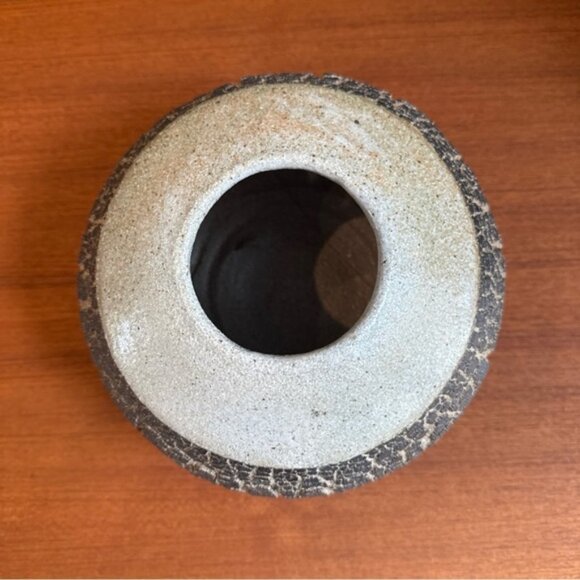 Dark brown crackle glaze vase signed art pottery Large Signed - Picture 10 of 13